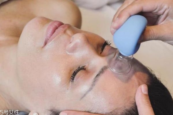 可以使皮肤更细腻 面部拔罐的作用