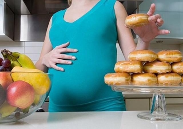 孕晚期孕妈适合及不适合吃的水果有那些？