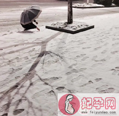 下雪火车动车停运怎么发朋友圈 下雪不能回家的心情句子说说