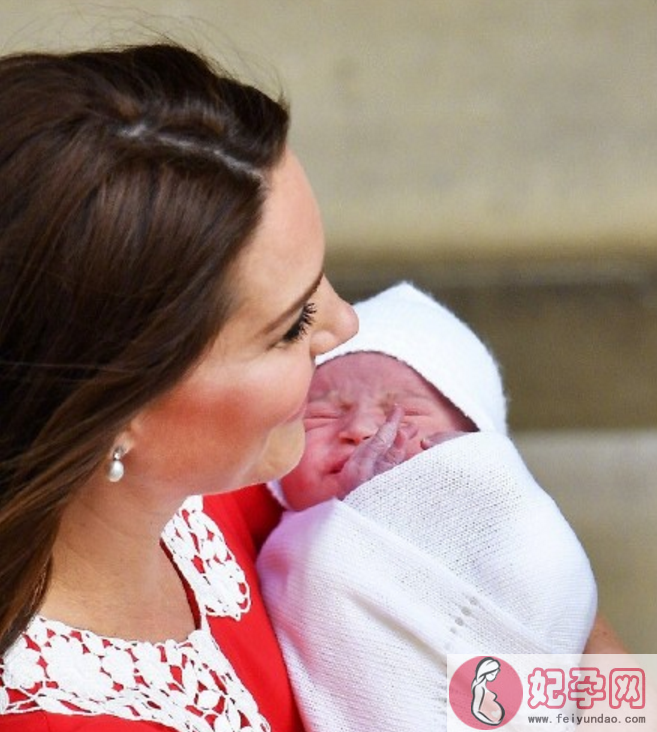 凯特王妃第三胎小王子有多重 英国凯特王妃第三胎叫什么名字