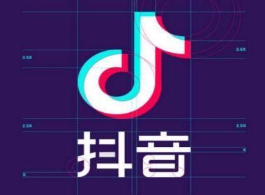 抖音网红小是谁做的（在抖音一个小就窜红的超级草根网红）