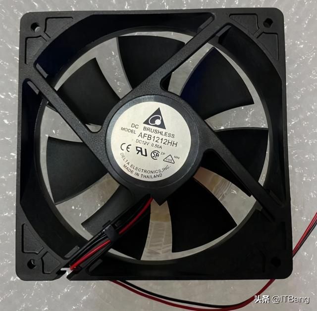 电脑出现蓝屏鼠标也不能动（电脑频繁出现蓝屏）(2)
