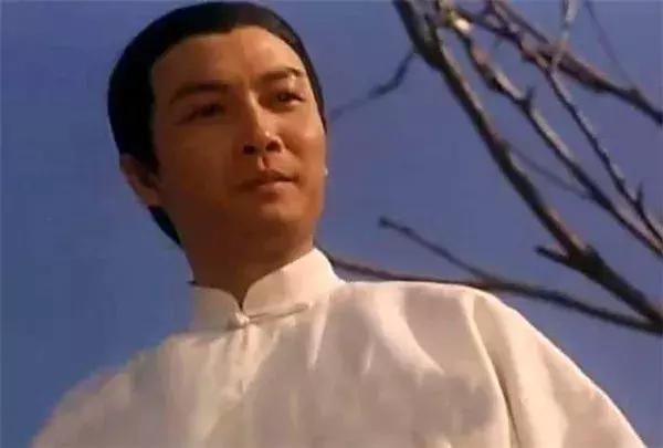 郑伊健和陈松伶合作了几部剧（盘点九大版本陈近南扮演者）(11)