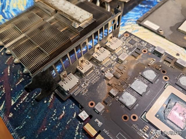 华硕rx580 8g显卡评测（战损成色TUF华硕RX5700矿渣显卡验票）(13)