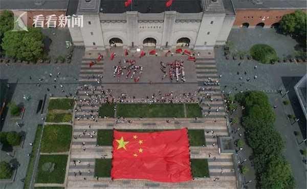 上海地铁歌唱祖国快闪（超燃魔都快闪告白）(3)