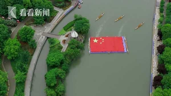 上海地铁歌唱祖国快闪（超燃魔都快闪告白）(2)