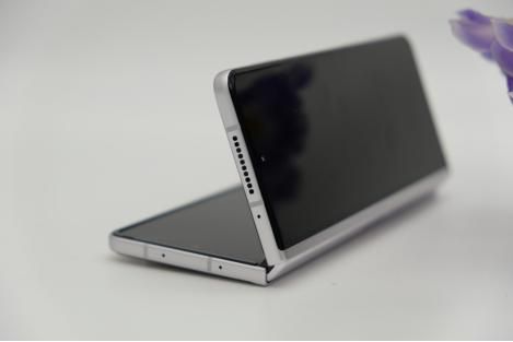 三星galaxy z fold3 5g评价（三星GalaxyZFold3）(2)