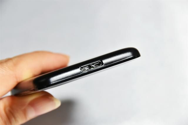 wd elements移动硬盘型号（轻巧可靠便携式WD）(7)