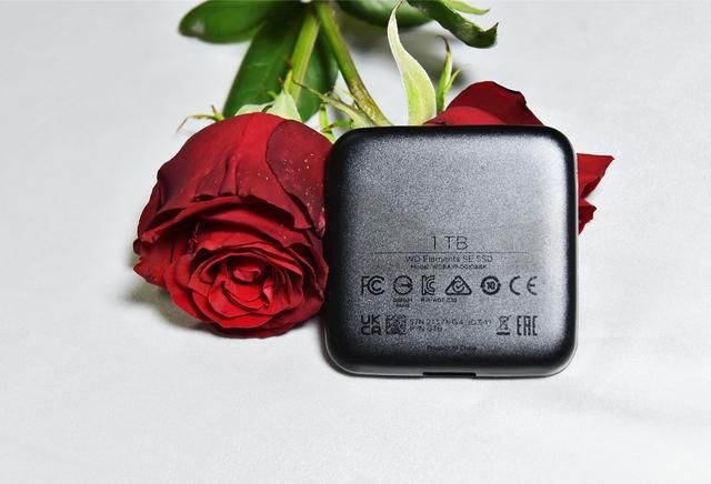 wd elements移动硬盘型号（轻巧可靠便携式WD）(6)