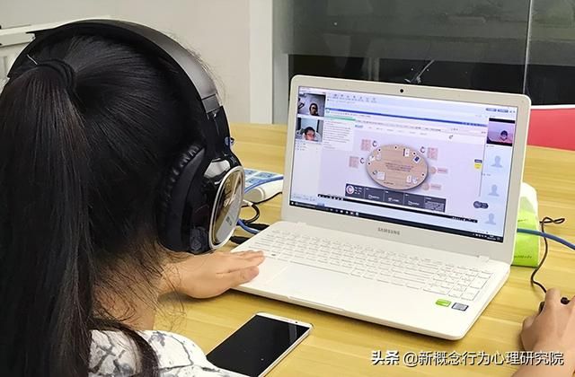 手机影响孩子一生吗（手机是怎样影响孩子的心理呢）