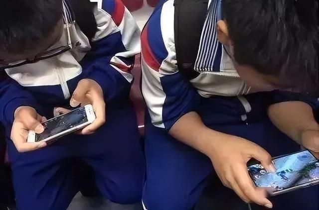 让儿童戒掉手机瘾有什么办法（如何帮助少年儿童戒除手机瘾）(2)
