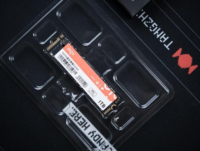 2t m.2固态硬盘评测（不到4毛1GB的M.2固态硬盘到了）(5)