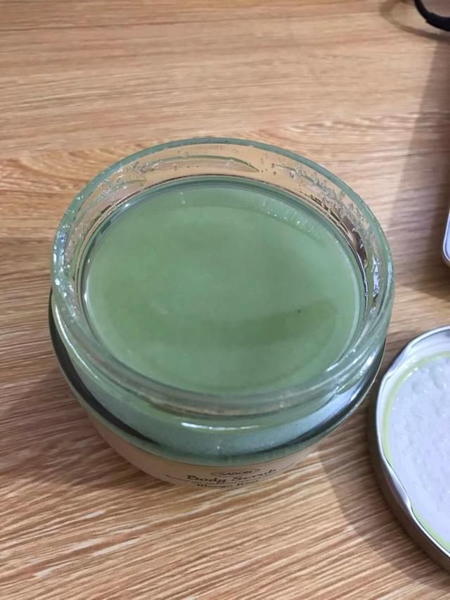 去鸡皮磨砂膏平价好用推荐（20款磨砂膏测评推荐分享）(22)