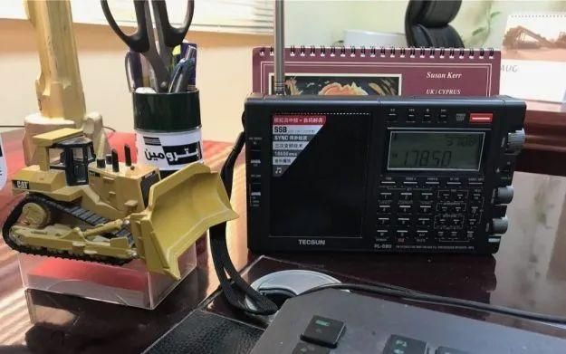 德生9700收音机测评（老外对德生封关之作PL-990收音机详细测评）(19)