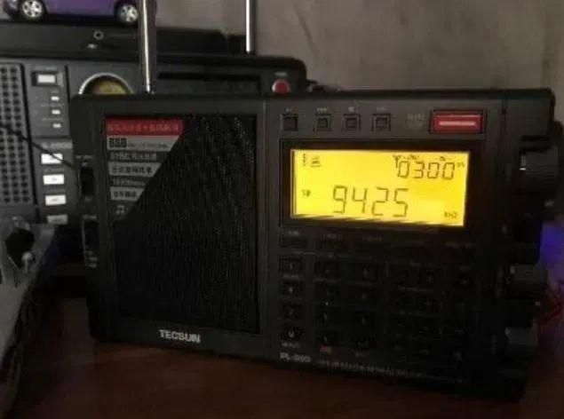 德生9700收音机测评（老外对德生封关之作PL-990收音机详细测评）(11)