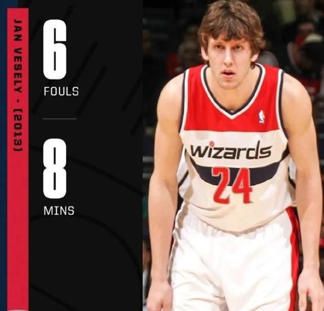 nba罗德曼篮板集锦（隆多2分25助致敬罗德曼）(3)