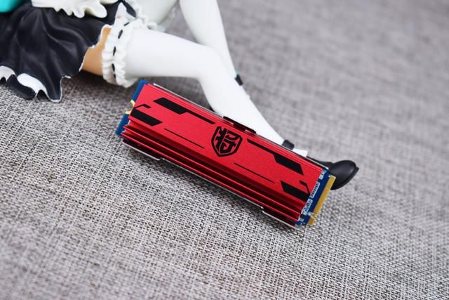 影驰黑将pro500g固态（走向普及化的高速储存）(27)