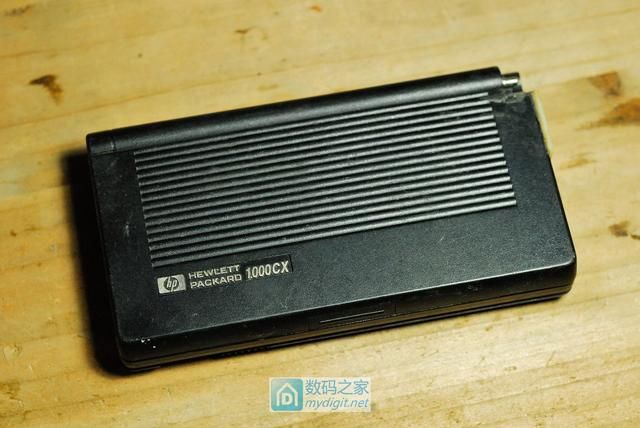 惠普老式电脑拆机（90年代的掌上电脑）(2)
