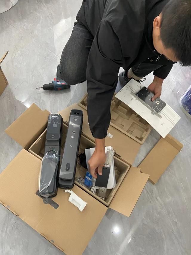 人脸门禁家用（人脸锁多口之家必备）(2)