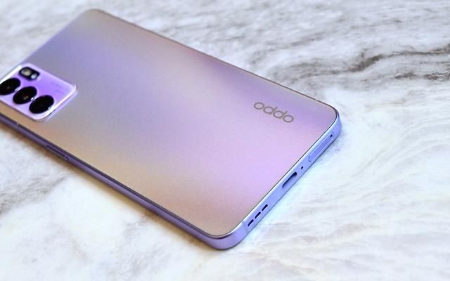 oppo reno6星黛紫好看吗（OPPOReno6星黛紫体验3000元内手机颜值能达到什么程度）(6)