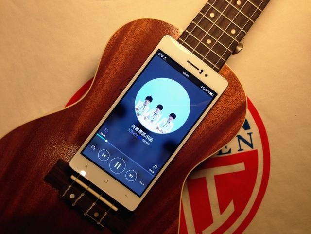 oppo r5系列的手机（OPPOR5分享全球第二薄智能手机）(8)