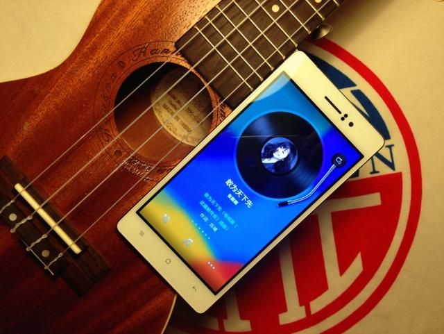 oppo r5系列的手机（OPPOR5分享全球第二薄智能手机）(7)