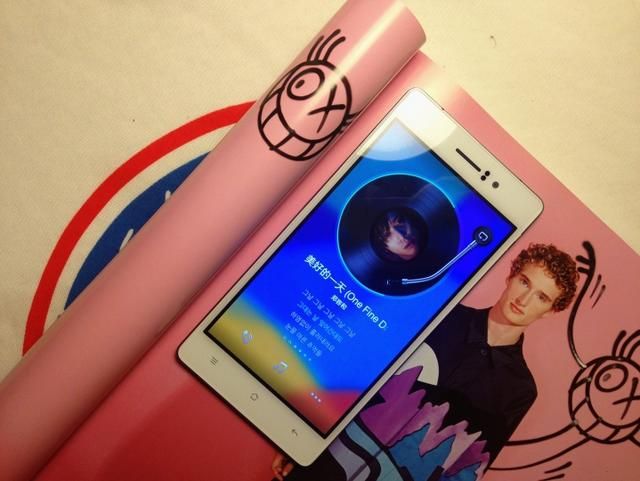 oppo r5系列的手机（OPPOR5分享全球第二薄智能手机）(9)