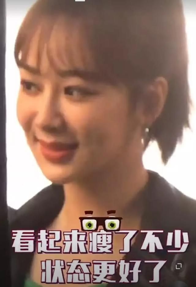 杨紫无修图照（杨紫路演精修美图被拆穿）(12)
