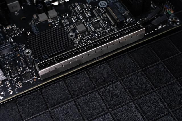 铭瑄h610itx能装什么cpu（电脑桌面面积嫌小）(11)