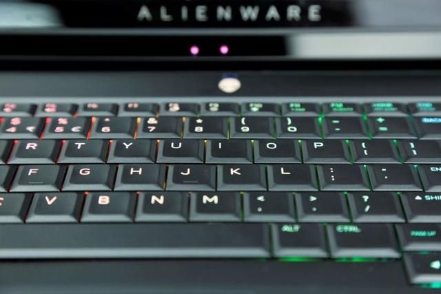 alienwarearea-51为什么这么沉？拥有强悍台式机性能的未来PC(3)