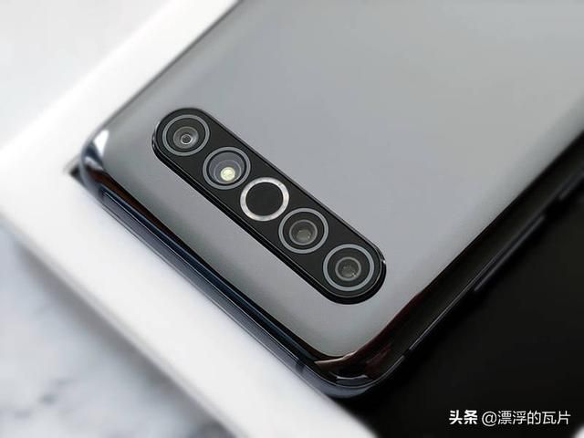 目前最值得买的手机性价比高的 这些高性价比手机再不买就停售了(6)