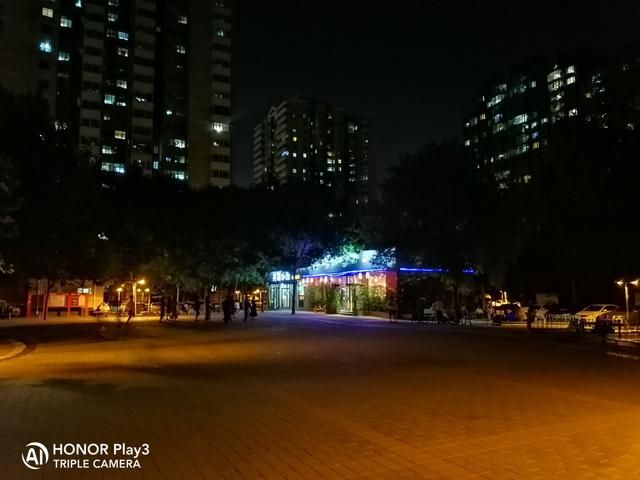 荣耀play3 全网通6g+128g幻夜黑 荣耀Play3全面测评挖空屏(4)