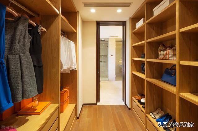 小衣柜怎么安装全过程 安装师傅手把手带你过一遍安装全步骤(1)
