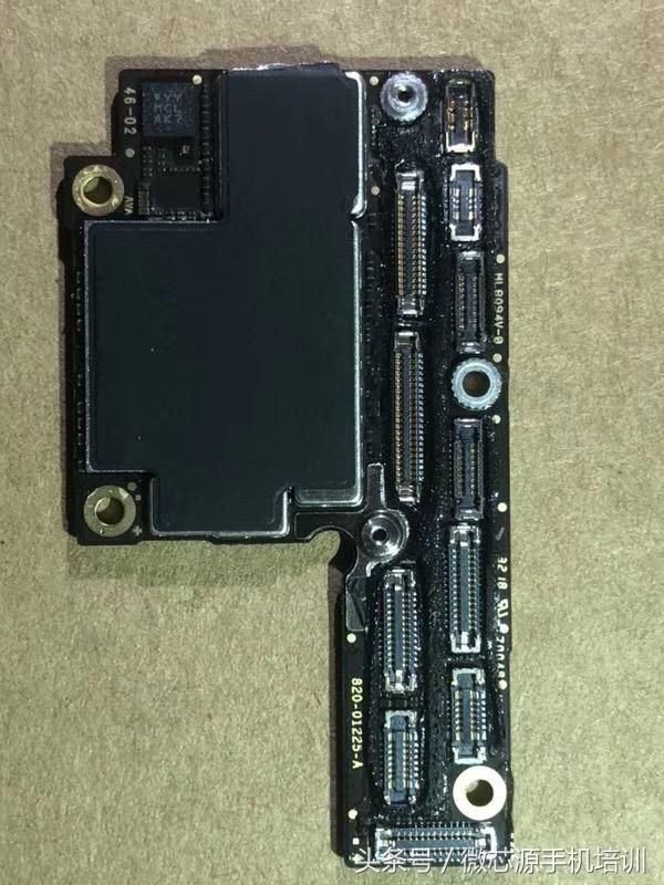 苹果xsmax换主板有什么影响 带你深度了解iPhonexsmax主板构造(7)