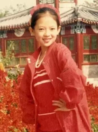 看章子怡金鹰艺术节国际范舞蹈 章子怡学生时代跳舞被刷屏(5)