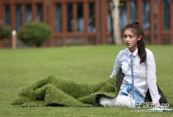 95后小花现状 十位95后当红小花生(45)