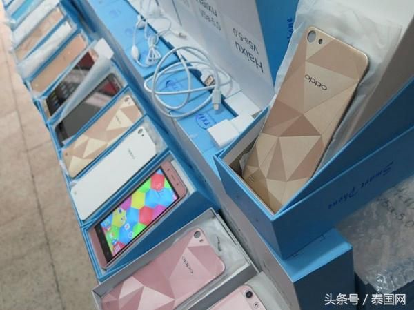 oppo手机怎么样鉴别真假（泰国现山寨版OPPO手机）(2)