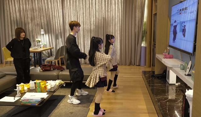 海尔智家发展历程 逃离手机包围圈(3)