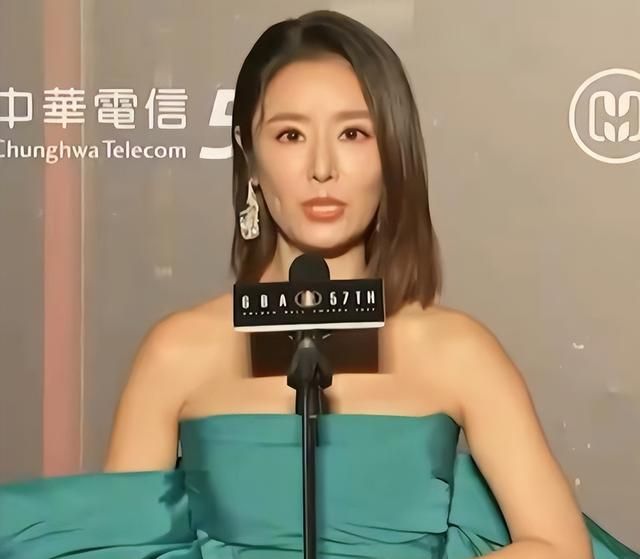 萧亚轩有哪些魅力（娱乐圈女星各有心酸）