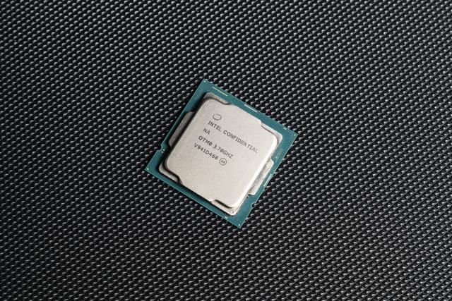 intel i3处理器是哪一年的（曾经的i7现在的i3Intel第十代i3处理器横向评测）(4)