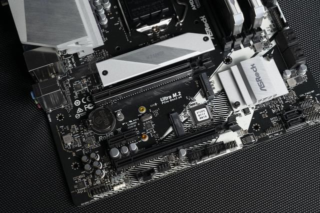 intel i3处理器是哪一年的（曾经的i7现在的i3Intel第十代i3处理器横向评测）(15)
