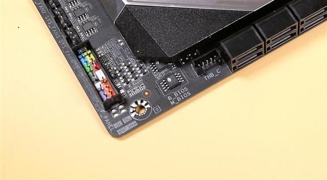 技嘉aorusz390elite评测（这是一块被低估了的主板）(10)