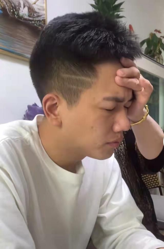 天津网红胰腺炎病逝（27岁网红突曝急性胰腺炎去世）(8)