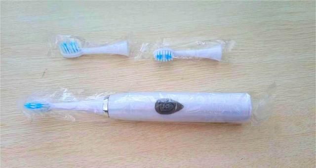 10款电动牙刷对比报告（8毛钱的声波电动牙刷）(6)