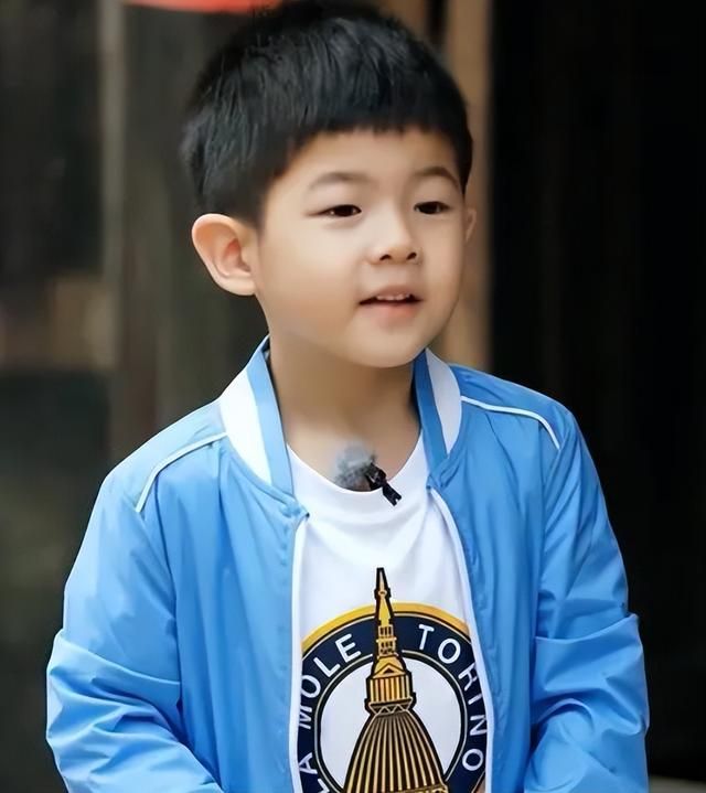 胡可鼓励儿子的（胡可晒俩儿子跳舞）(5)