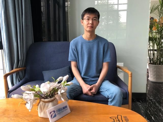 浙江大学研发机器狗（浙里加速度）(1)