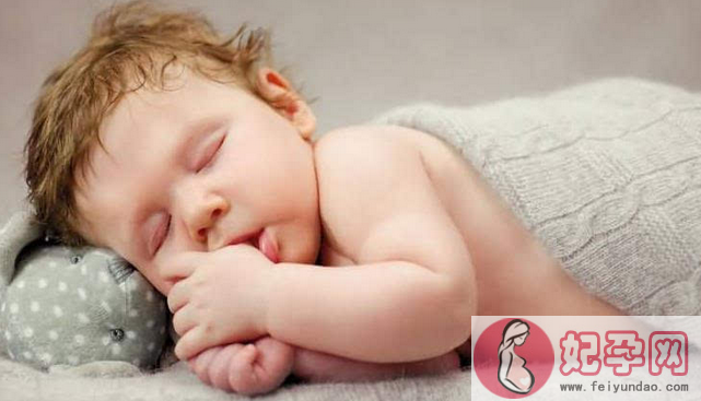 宝宝偏头应不应该纠正 宝宝睡觉总是偏头怎么办
