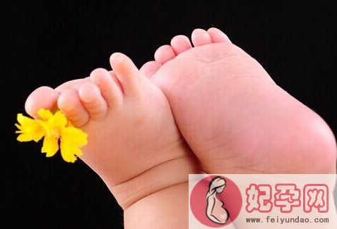宝宝有脚气怎么办  你知道宝宝有脚气的症状吗