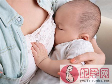 宝宝呛奶怎么办 什么方法能预防宝宝呛奶